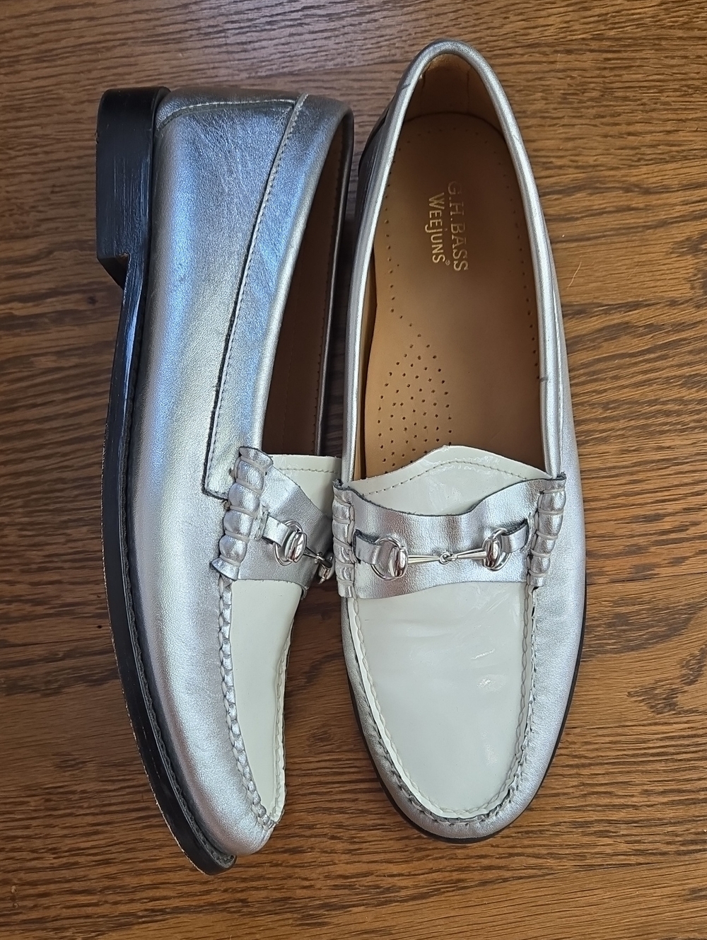G.H. Bass & Co. Weejuns Lianna Silver and Cream Leather Bit Loafers, Size 11
